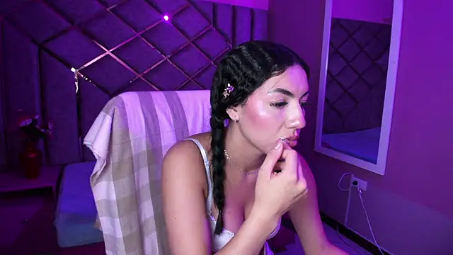 Poly Sasha  online show from February 22, 7:53 am