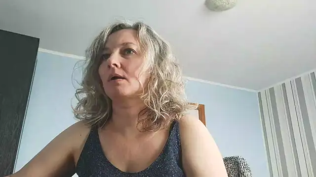 EdithManning online show from February 16, 7:41 am