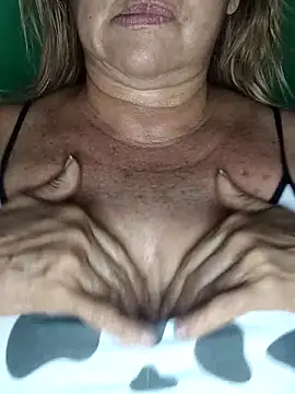 Kasandra Ho online show from October 29, 1:32 am