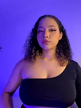 MadelineBenet online show from November 13, 10:20 pm