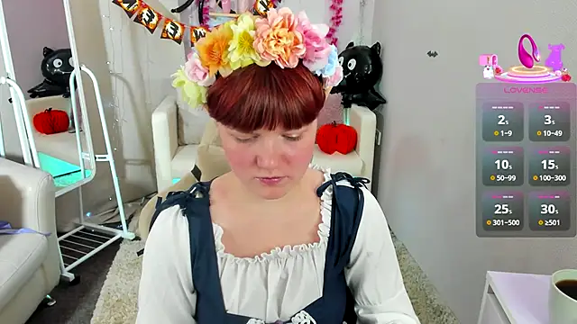 Snapshot of DreamyLuna chatting on October 18, 9:05 pm DreamyLuna online show from October 18, 9:05 pm