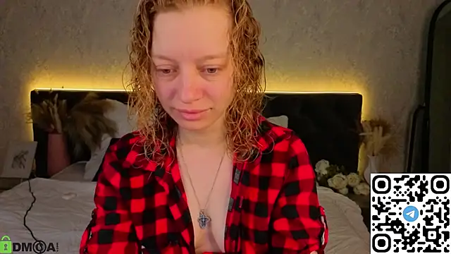 Michelle Blond online show from March 26, 8:27 am