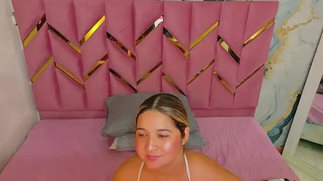 collegepawglovedaddy online show from April 10, 11:33 pm