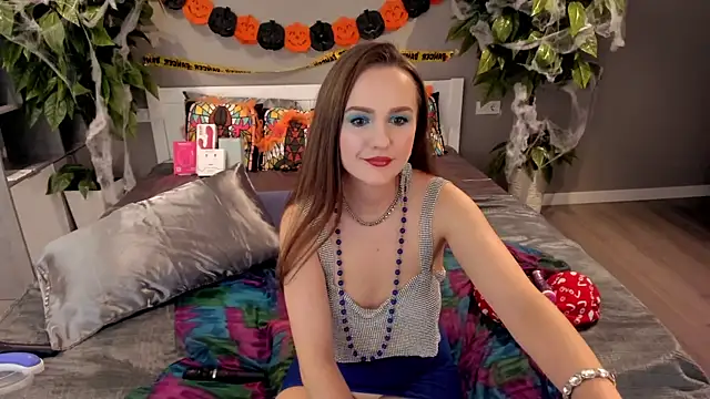 Snapshot of VeronikaVel chatting on October 21, 8:57 pm VeronikaVel online show from October 21, 8:57 pm