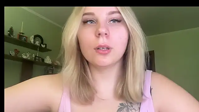 Thalia  Star online show from March 10, 3:05 pm