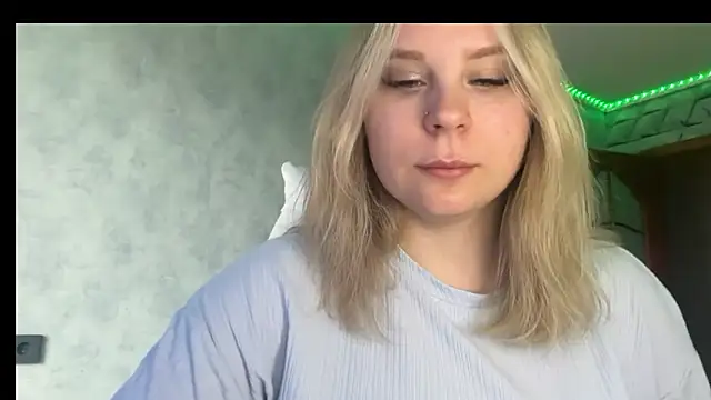 Thalia  Star online show from April 9, 9:04 am