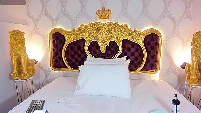 KendralHolson online show from December 20, 4:27 am