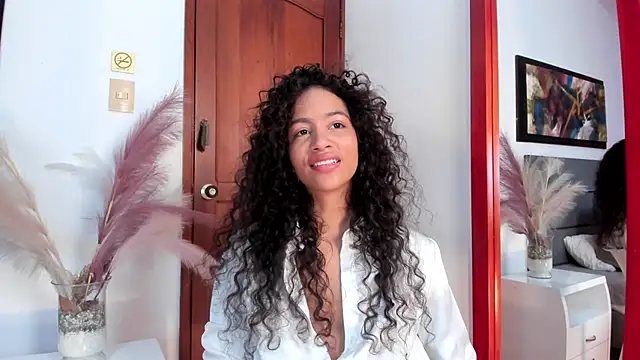 AntonellaHall  online show from May 20, 6:38 pm