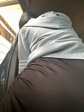 Baby Niels online show from October 27, 3:18 pm