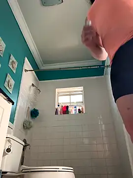 HotMessStilltheBest online show from October 20, 5:05 pm