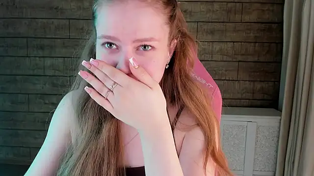 SelinSwarovski online show from April 13, 4:30 pm