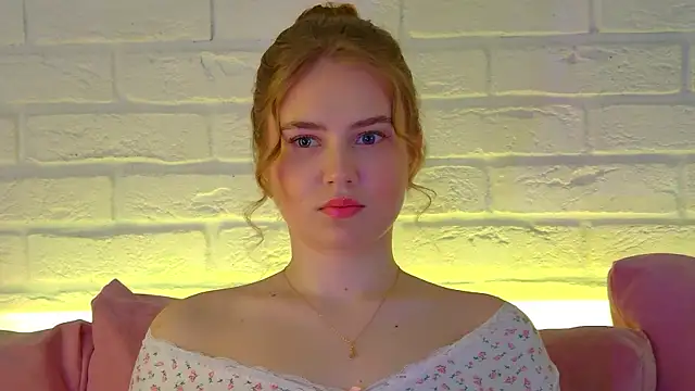 SelinSwarovski online show from February 23, 4:50 pm