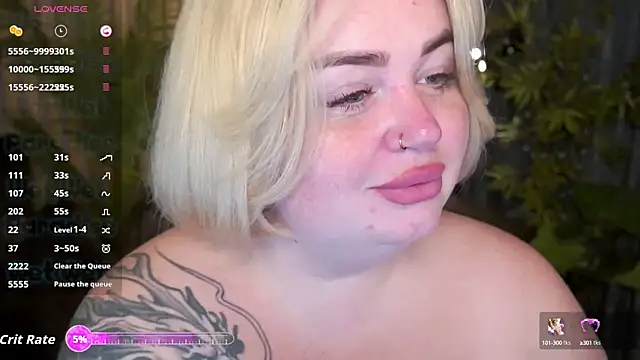 ZaraReignn online show from October 8, 8:02 pm