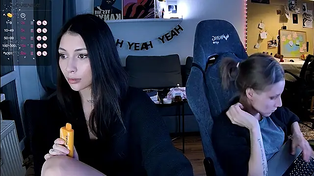 KatiKate online show from March 4, 7:31 pm