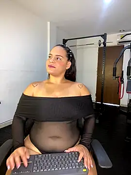 Violetrousse online show from October 2, 7:30 pm