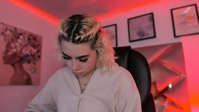 marian pinzon online show from March 30, 8:41 pm