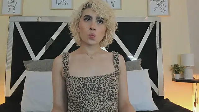 Snapshot of marian_pinzon chatting on September 9, 2:33 am marian pinzon online show from September 9, 2:33 am