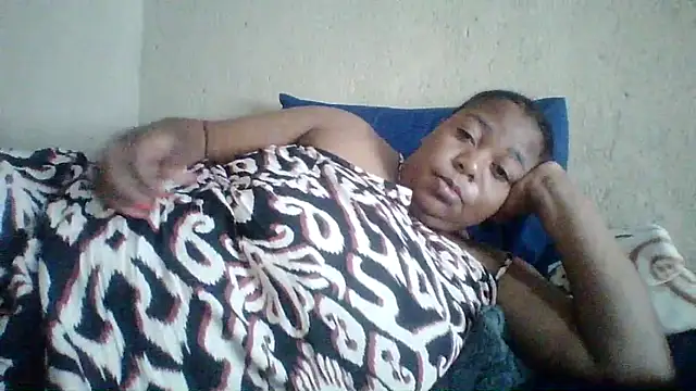 bustyboobs6 online show from December 15, 8:08 am