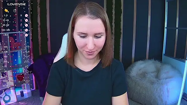 AliceBYKiss online show from November 7, 1:06 pm