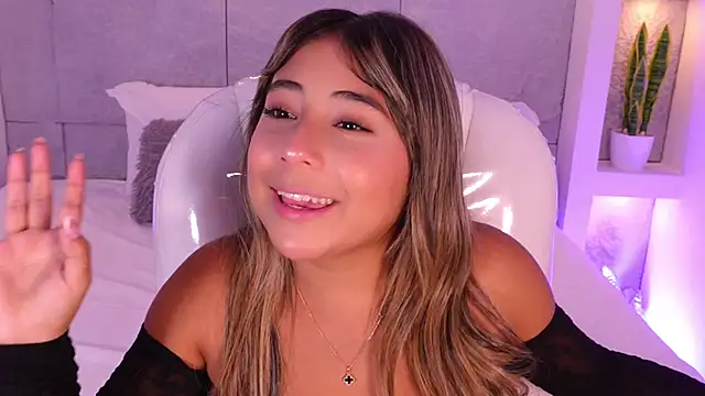 MelodyRey  online show from March 11, 11:18 pm