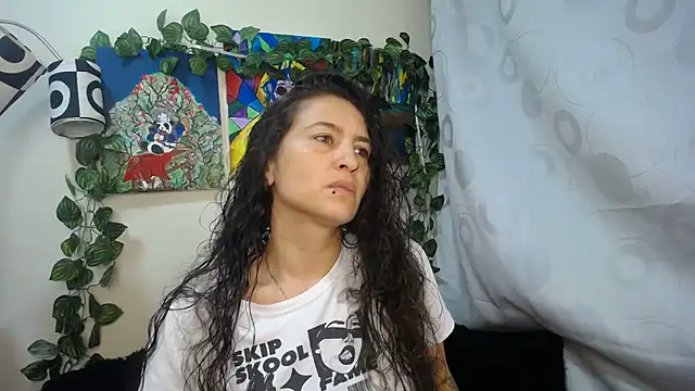 Leyla Horny Bg online show from April 22, 11:35 pm