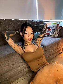 Snapshot of alessia_iris19 chatting on October 16, 7:16 pm alessia iris19 online show from October 16, 7:16 pm