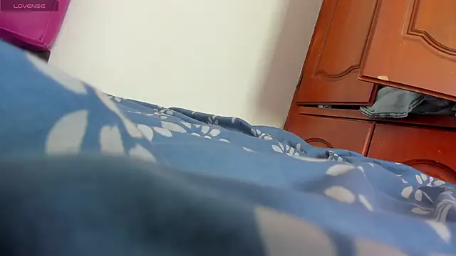 Venus Blackk online show from April 16, 8:08 pm