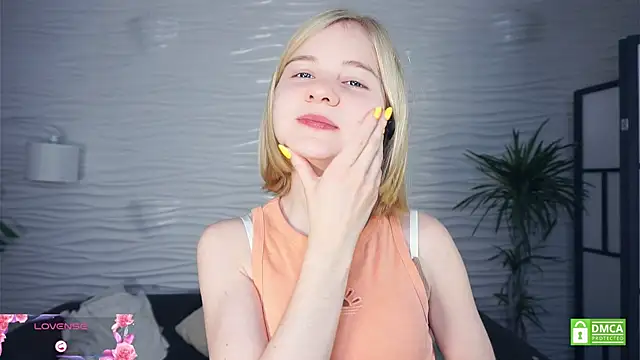 OdelinaFicken online show from November 2, 5:33 am