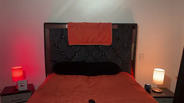 khonsu s online show from April 12, 9:50 pm