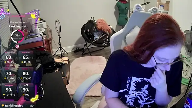 LilyFoxxx online show from September 17, 3:26 am