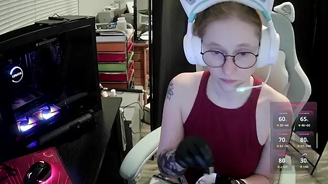 LilyFoxxx online show from June 22, 5:15 am