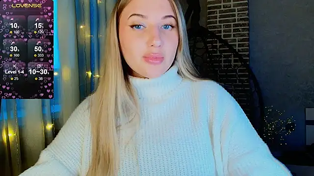 Evacadooo online show from November 21, 2:35 am