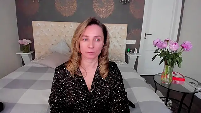 AllisonWilliams online show from April 21, 4:58 pm