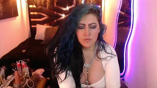 scarleth blue online show from April 14, 3:17 am