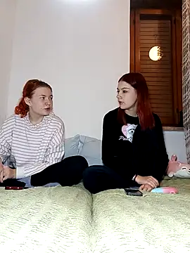 ella grays online show from November 12, 4:49 pm