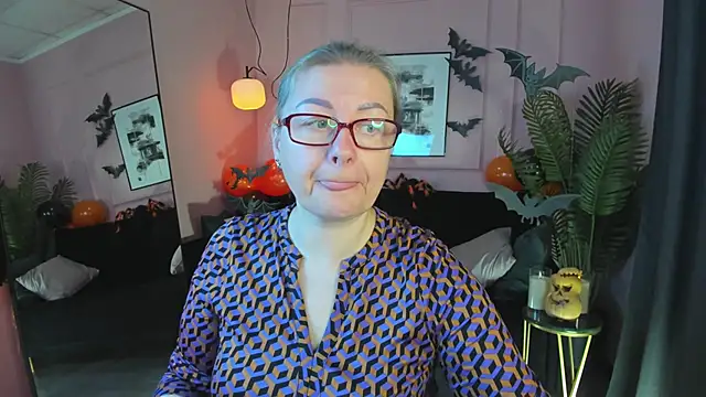 AlexandraKind online show from November 2, 1:36 pm