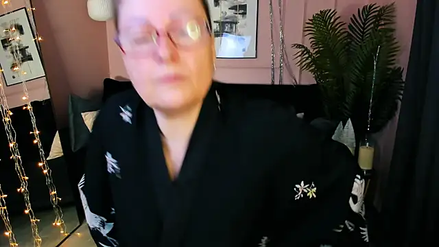 AlexandraKind online show from January 8, 1:37 pm