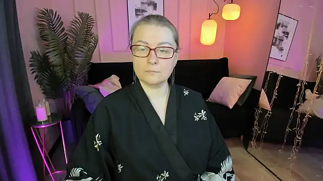 AlexandraKind online show from February 7, 1:37 pm