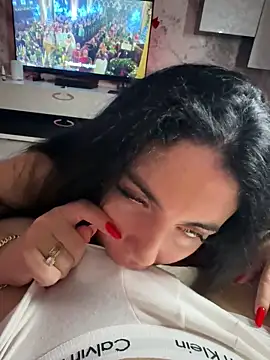 BellaaNoir online show from December 18, 8:57 pm