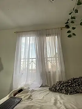 LollaByer online show from March 29, 9:36 pm