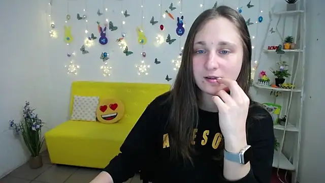 MichelLeee online show from April 1, 11:33 am