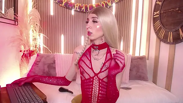 Aniie Doll online show from October 8, 8:46 pm