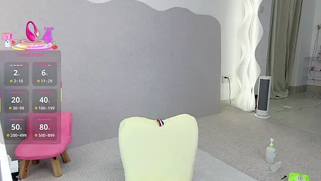 Selenaaaaa- online show from December 5, 2:40 pm