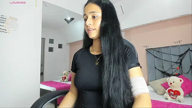 Snapshot of Giselle_Roldan chatting on October 23, 5:24 am Giselle Roldan online show from October 23, 5:24 am