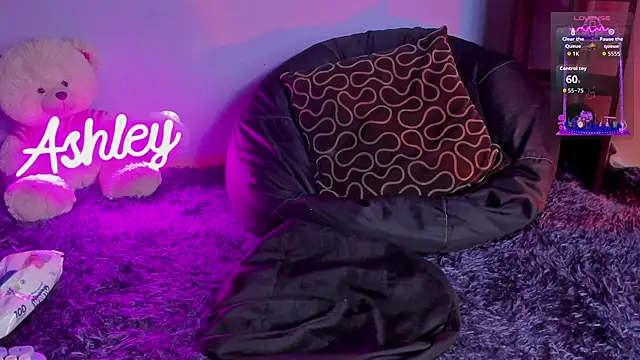 1Ashley  online show from February 13, 5:09 am