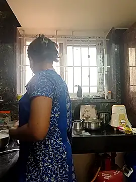 Tamil Shalini Lustyy online show from January 7, 2:04 am