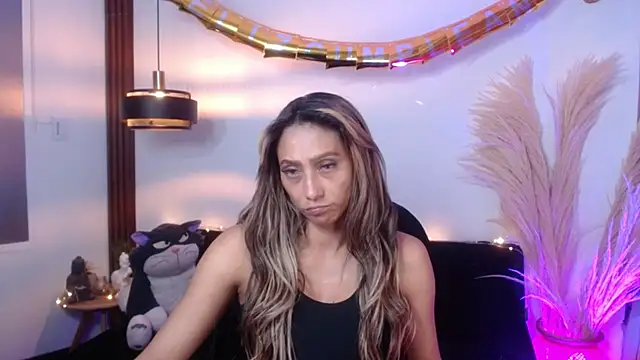 salome drasin online show from October 22, 4:28 am