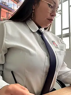 LIZ-06  online show from October 29, 5:04 pm