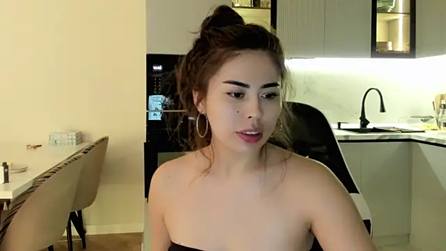 may mia online show from July 1, 7:57 pm