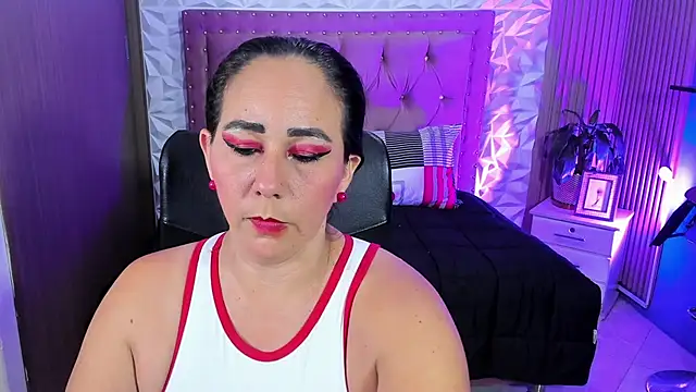 Snapshot of ashleylove_prg chatting on September 25, 4:11 am ashleylove prg online show from September 25, 4:11 am